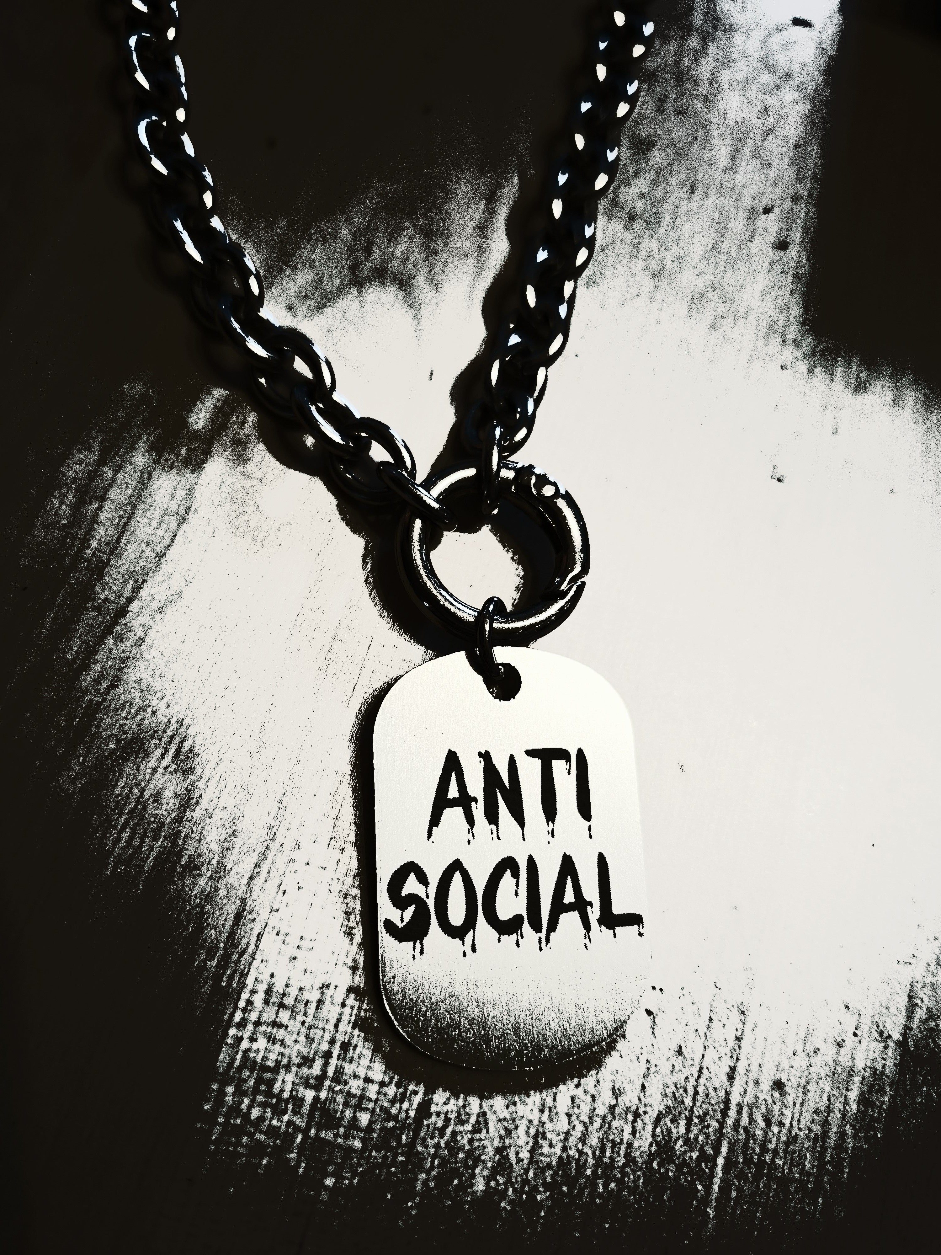 Anti Social – Alu Kettenanhänger